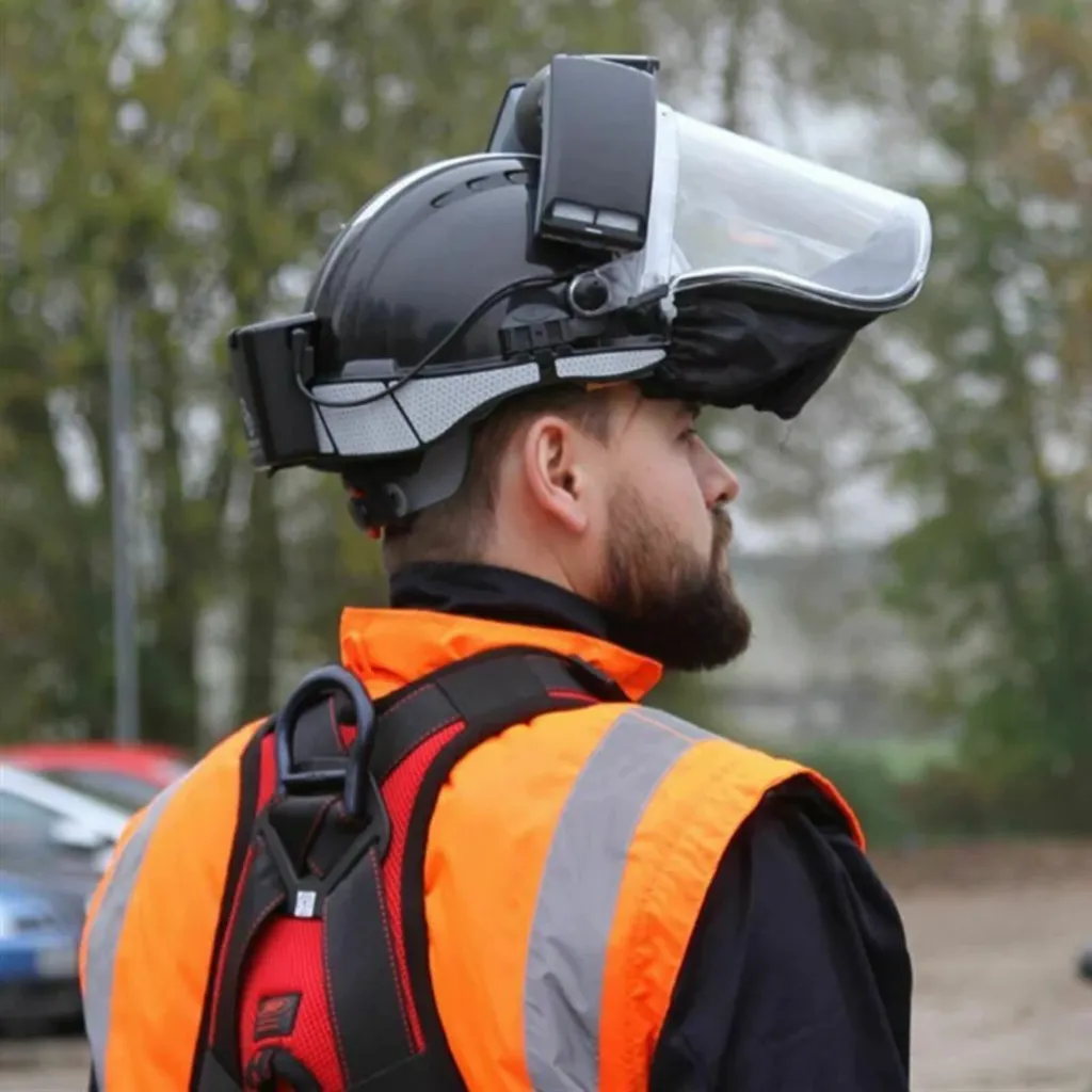 Worker-wearing-a-Powercap-Infinity_2_1600x1600.webp