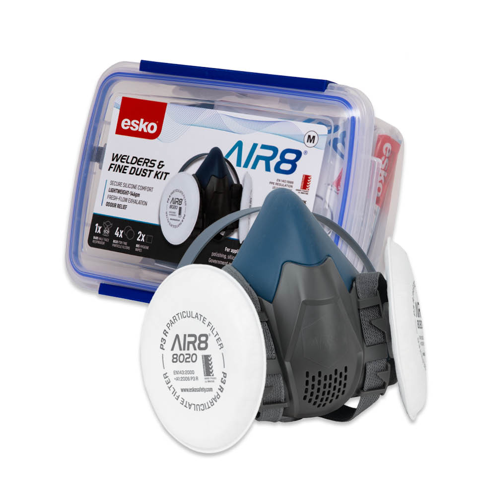 ESKO - AIR8 Welders/Fine Dust Respiratory Clip Box Kit-Small. Contents: 1 x 8600 Half Face Respirator, 4 x 8020 P3R Fine Particle/Nuisance Level Organic Vapour Pancake Filters in Polybag, 2 x 805 Respirator Cleaning Wipes
